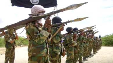 عشائر الصومال تعلن الحرب على "الشباب".. هل يفي شيخ محمود بوعده؟